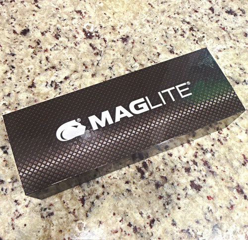 Maglite black flashlight gift - maglite,