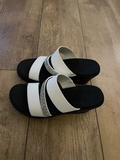 Cali Skechers Luxe Foam Sandal
