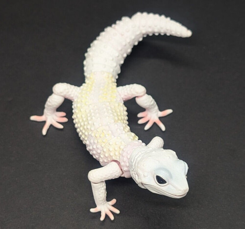 Bandai gashapon leopard - gashapon, gecko
