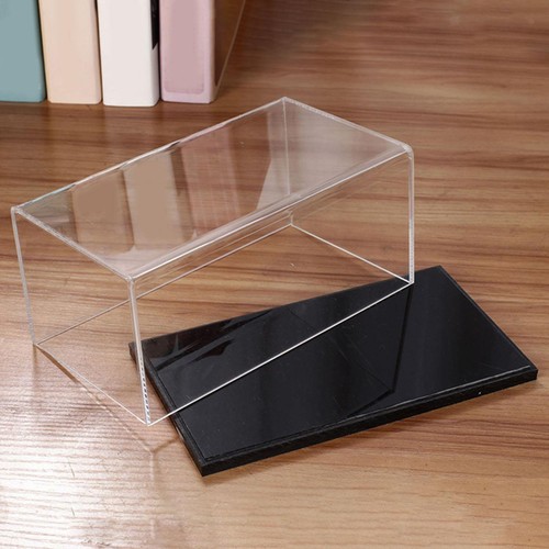 Clear acrylic action - acrylic, figures