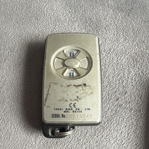 Toyota button key fob - 2,