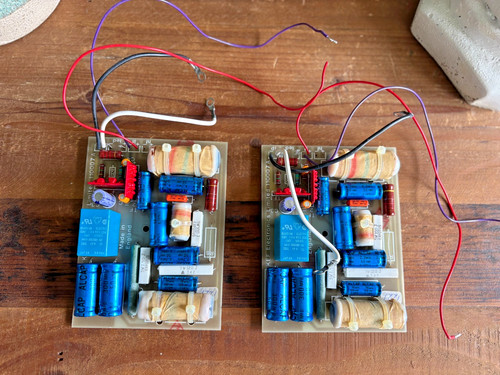 One pair kef - speaker, (2)