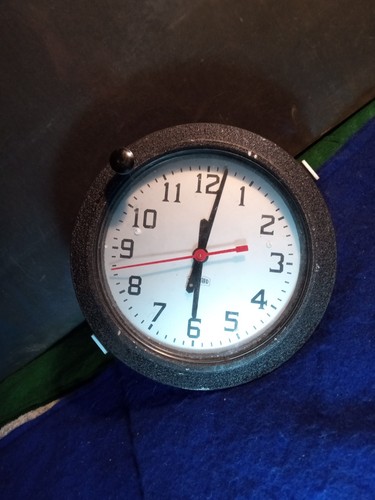 Vintage 1950s round - vintage,