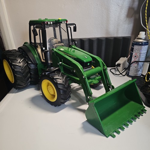 42989 britains big farm john - britains,