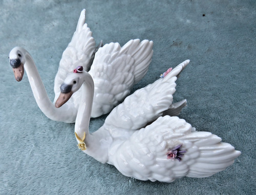Vintage lladro white - 2, swan
