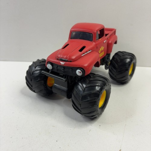 Monster jam grave digger - jam,