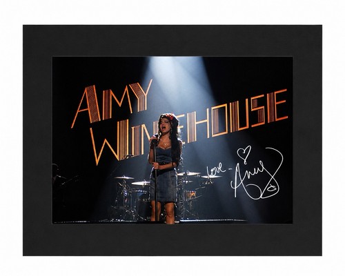 Amy winehouse signed autograph - winehouse,