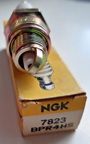 Genuine ngk bpr4hs spark - ngk,