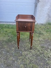 A Victorian Mahogany Pot Cupboard / Bedside Cabinet