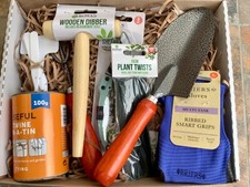 garden accessories handy