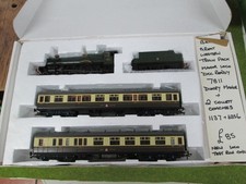 BACHMANN 7811 DUNLEY MANOR AND
