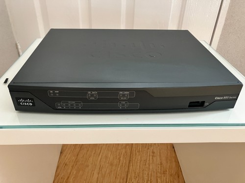 Cisco 800 series router - series,
