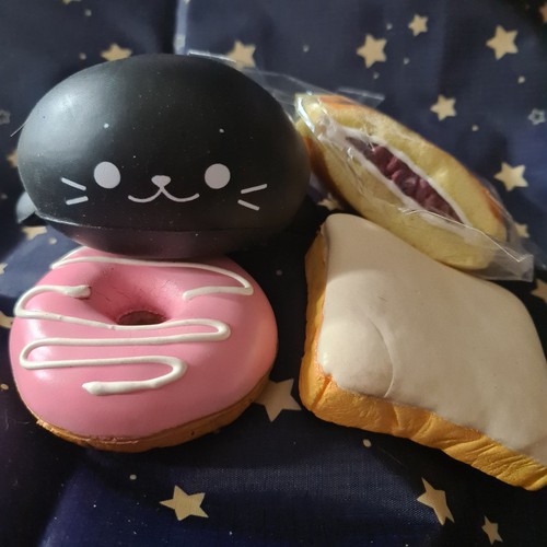 Preowned squishy toy bundle - preowned,