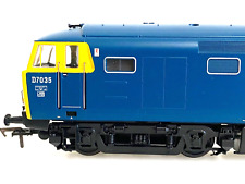 (35) Heljan 3508 Class 35 Hymek D7035 in blue with yellow ends