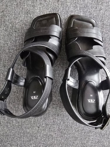 Zara strappy leather sandals - strappy,