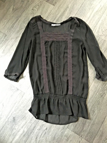 Ladies top size - top, see