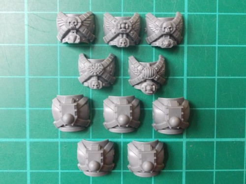 Warhammer 40k space marine - -,