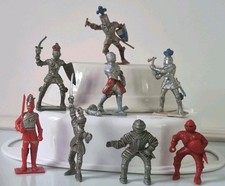 Vintage Plastic Knight Figures