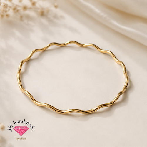 9ct solid gold wave bangle - 9ct,
