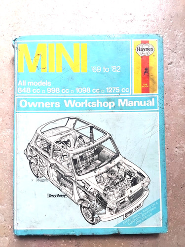 Classic mini cooper genuine - classic,