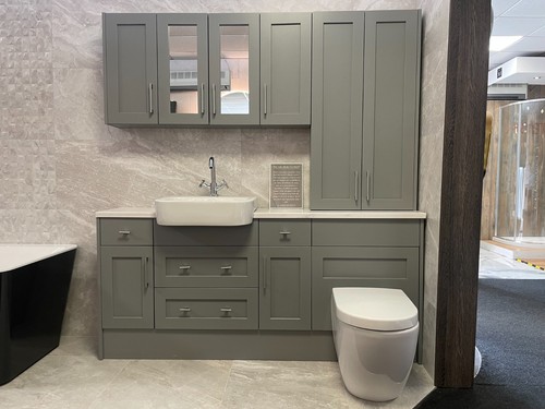 Vanity hall display shaker - display,