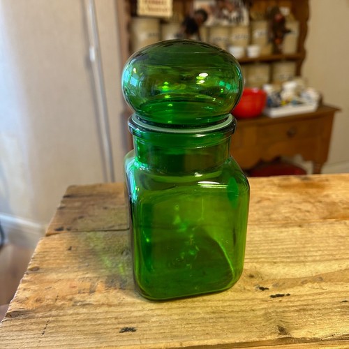 Vintage green glass square - green,