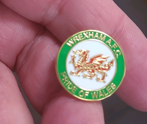 Wrexham badge wear - wrexham,