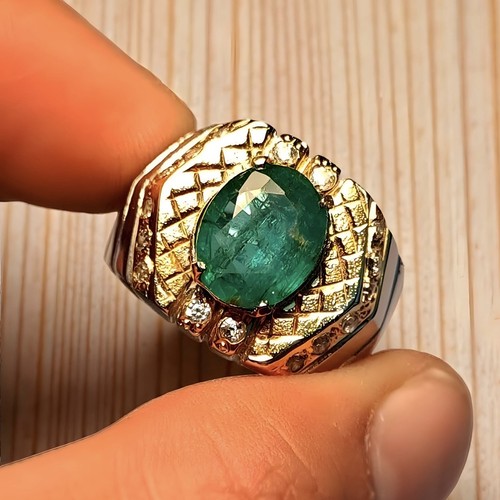 Natural green emerald - natural,