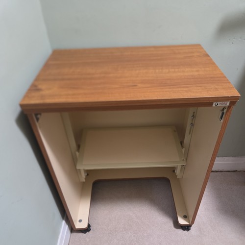 Horn sewing machine cabinet - machine,