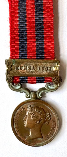 Medal old miniature india - old,
