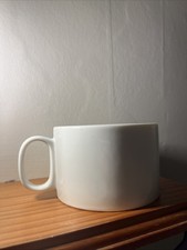 Wide Porcelain White York Bone China Mug Coffee Cup excellent condition. 