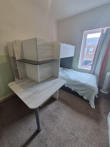 Shaped bunk bed - l,