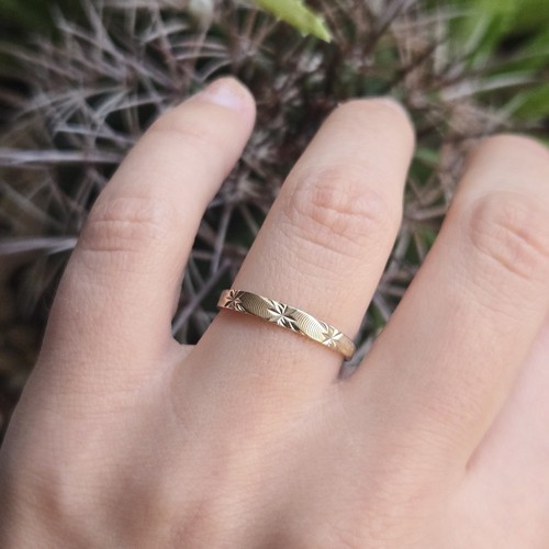 Vintage solid 10k - solid, 10ct