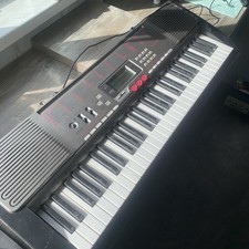 Casio LK-230 Electronic Keyboard With Power Supply