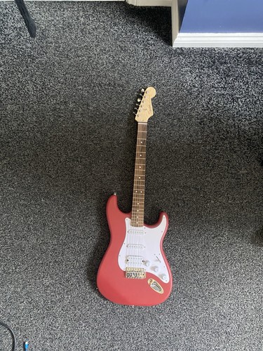 Squier stratocaster series - stratocaster,