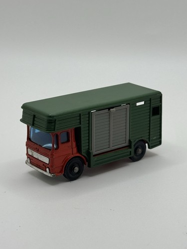 Lesney matchbox horse - matchbox, box