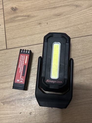 Snap tools 550 lumen - on,