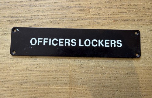 Vintage brown metal officers - brown,