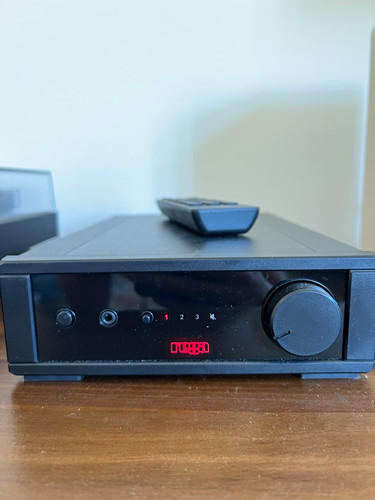 Rega amplifier excellent - io,