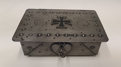 Patriotic iron casket - patriotic, box