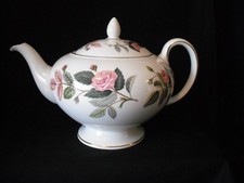 Wedgwood Rare Large Hathaway Rose Bone China Footed Tea Pot