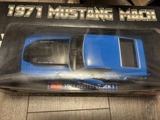 1:18 FORD MUSTANG MACH 1 1971 blue Sun star NEW IN BOX