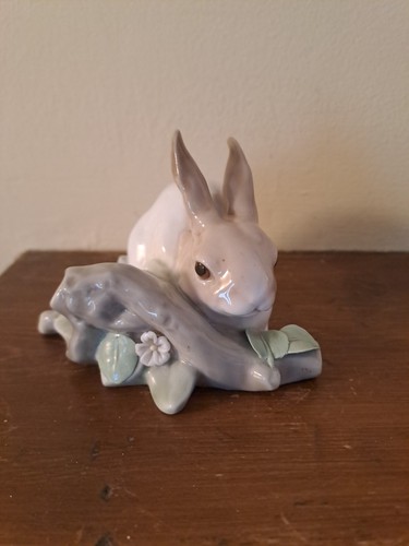 Lladro porcelain figurine - lladro,