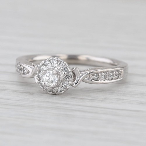 28ctw round diamond halo - 0.28ctw,