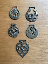 SELECTION OF VINTAGE COLLECTABLE  HORSE BRASSES PRICED INDIVIDUALLY