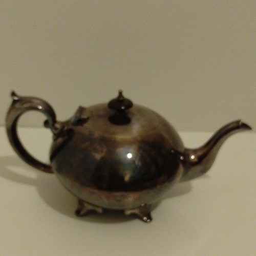 Silver plate teapot with - teapot,