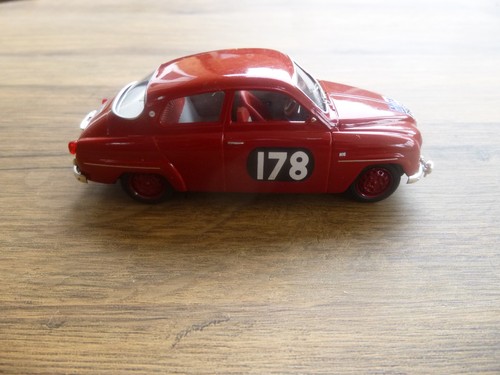 Trofeu saab scale 43 - 1:43, 2000