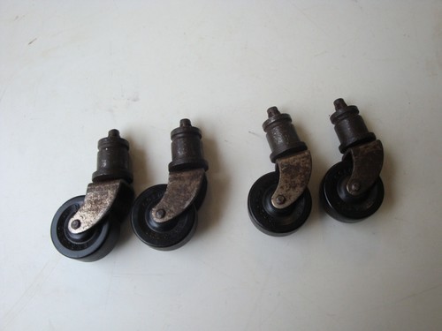 Vintage set castors furniture - set,