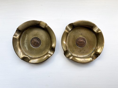 Antique world war brass - x2,