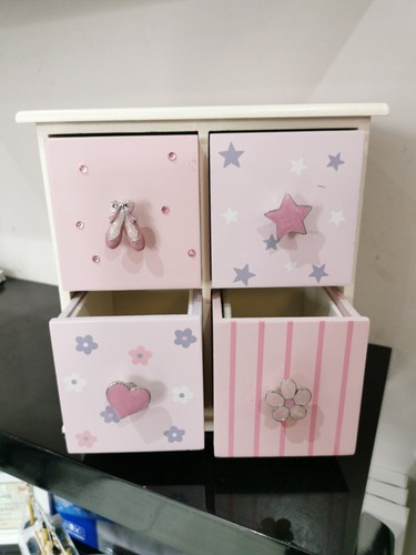 Pink wooden trinket - pink, trinket/jewellery